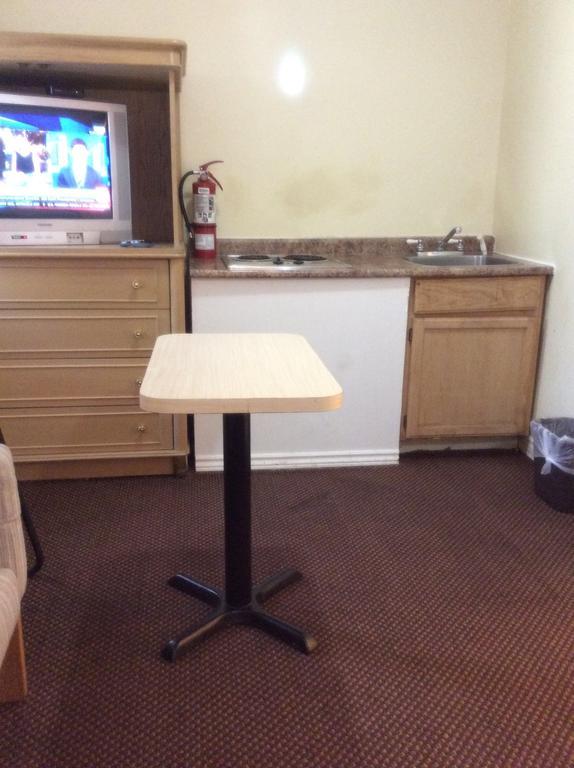 Palace Inn Motel Sarnia Zewnętrze zdjęcie